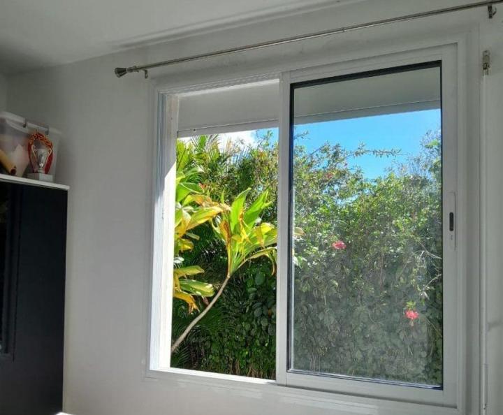 Installation de baie coulissante aluminium Guadeloupe